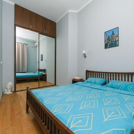 Apartments In Center Metro Olimpiyskay Velyka Vaselkivska Street Kiev Buitenkant foto